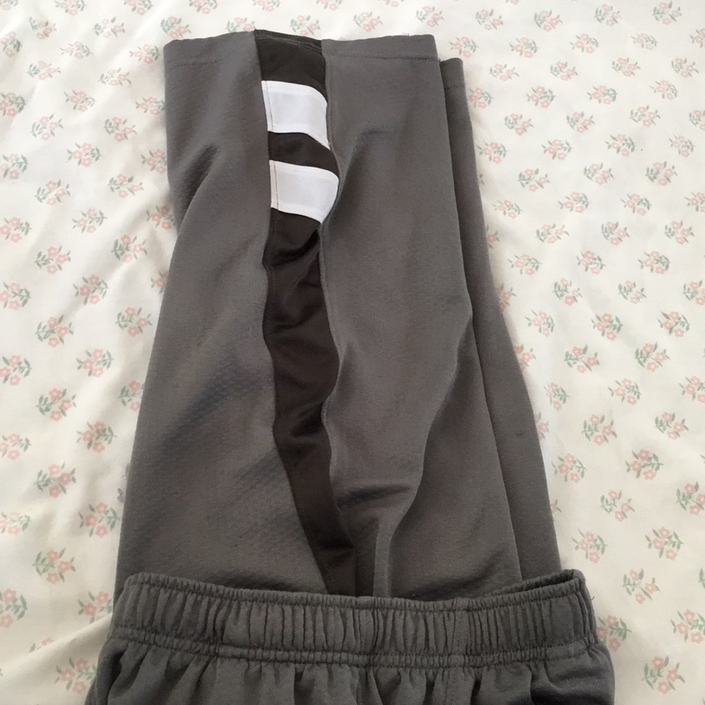Athletic pants - Picture 2 of 3